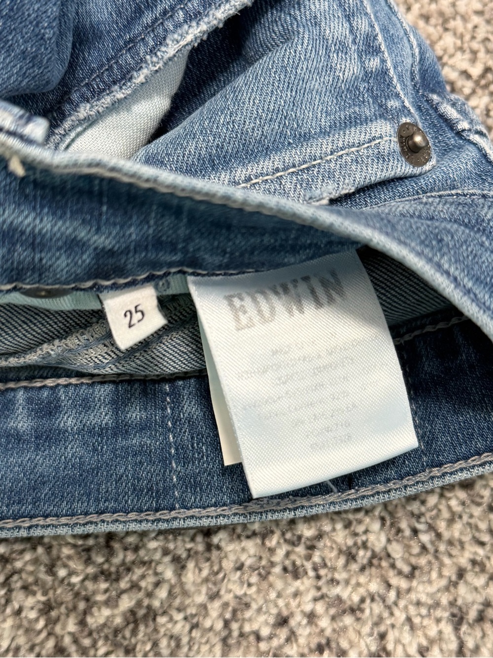 NWT Women’s Edwin Jeans - Picture 7 of 7
